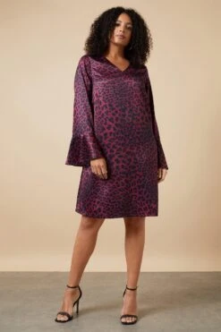 Wallis Curve Berry Satin Printed Shift Dress