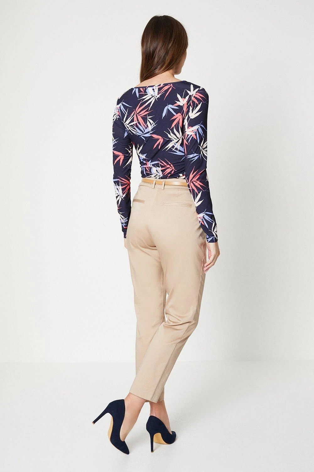 Wallis Petite Stretch Cigarette Belted Trousers - Image 3