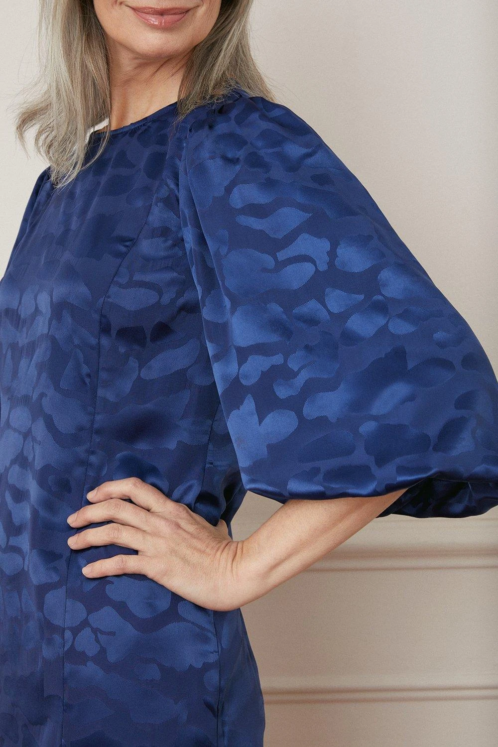 Wallis Satin Viscose Jacquard Balloon Sleeve Shift Dress - Image 4