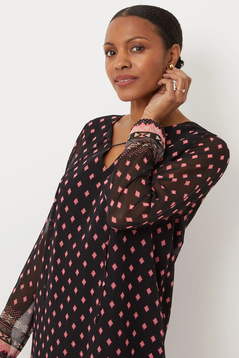 Wallis Black And Pink Geo Border Shift Dress - Image 2
