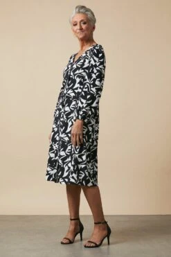 Wallis Petite Mono Abstract Button Down Midi Dress