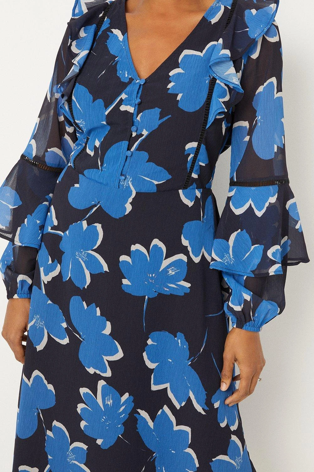 Wallis Navy Stencil Floral Ruffle Flute Sleeve Midi Dress - Image 4