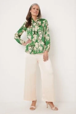 Wallis Green Stencil Floral Tie Neck Blouse