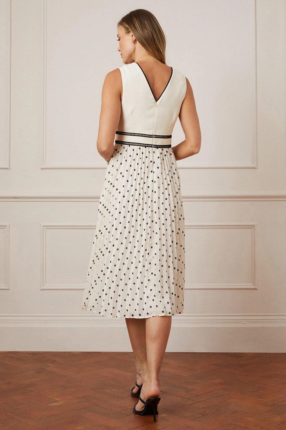 Wallis Sleeveless Lace Trim Spot Midi Dress - Image 3