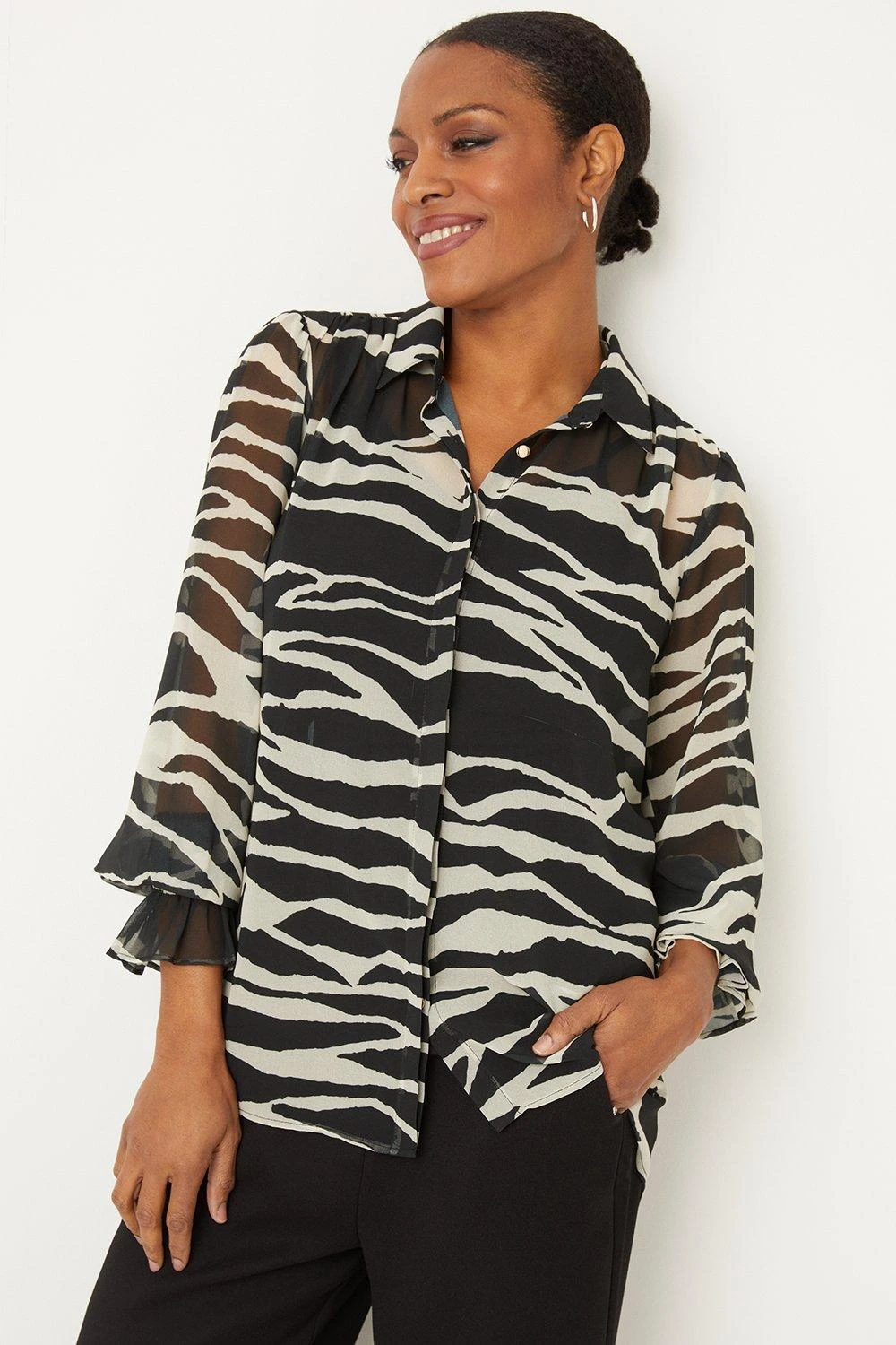 Wallis Mono Animal Shirred Cuff Shirt - Image 2