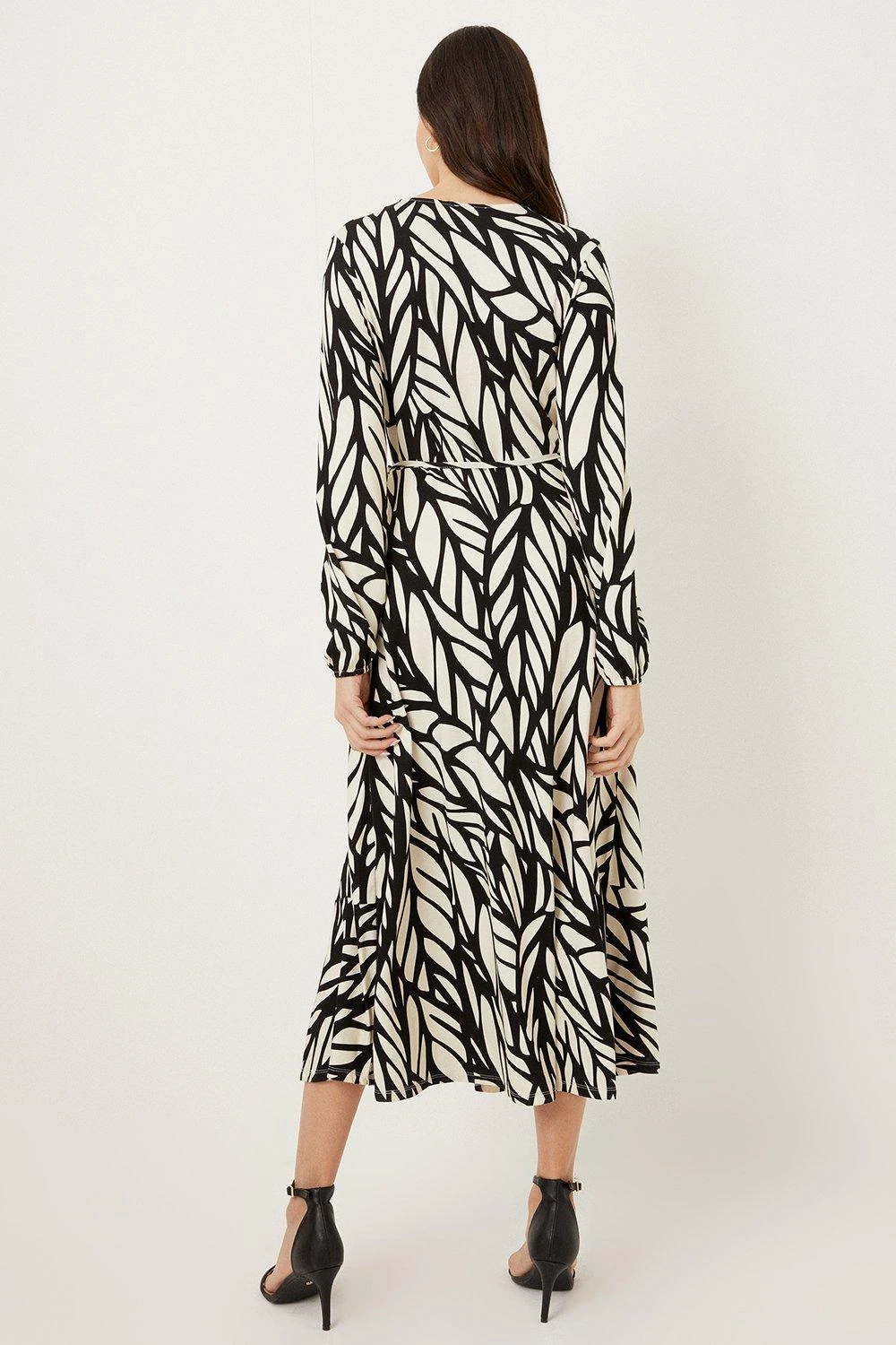 Wallis Mono Leaf Jersey Wrap Dress - Image 3