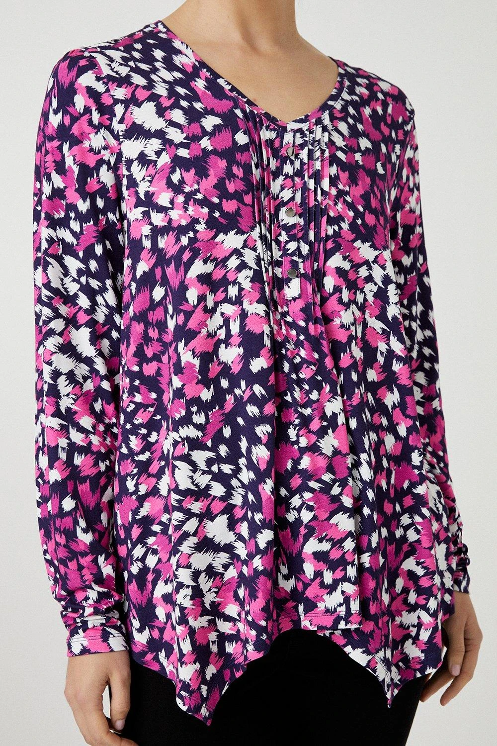 Wallis Raspberry Abstract Jersey Hanky Hem Top - Image 4