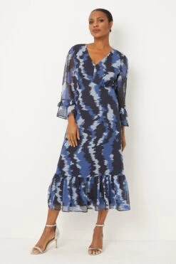Wallis Tall Blue Animal Tea Midi Dress