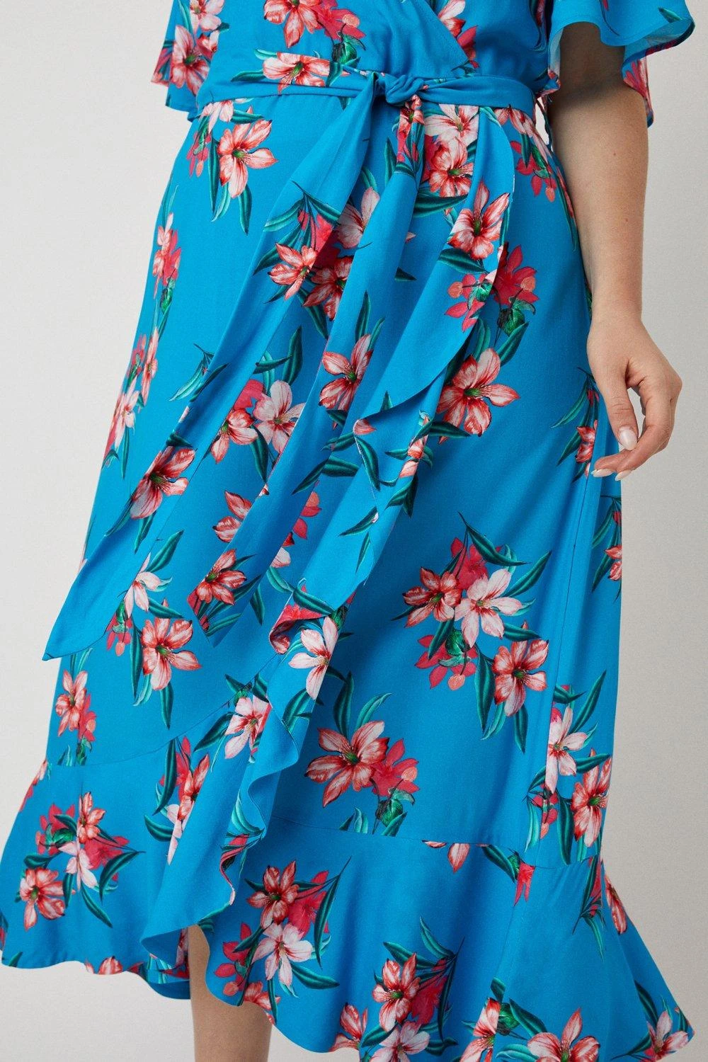 Wallis Curve Blue Tropical Floral Wrap Midi Dress - Image 2