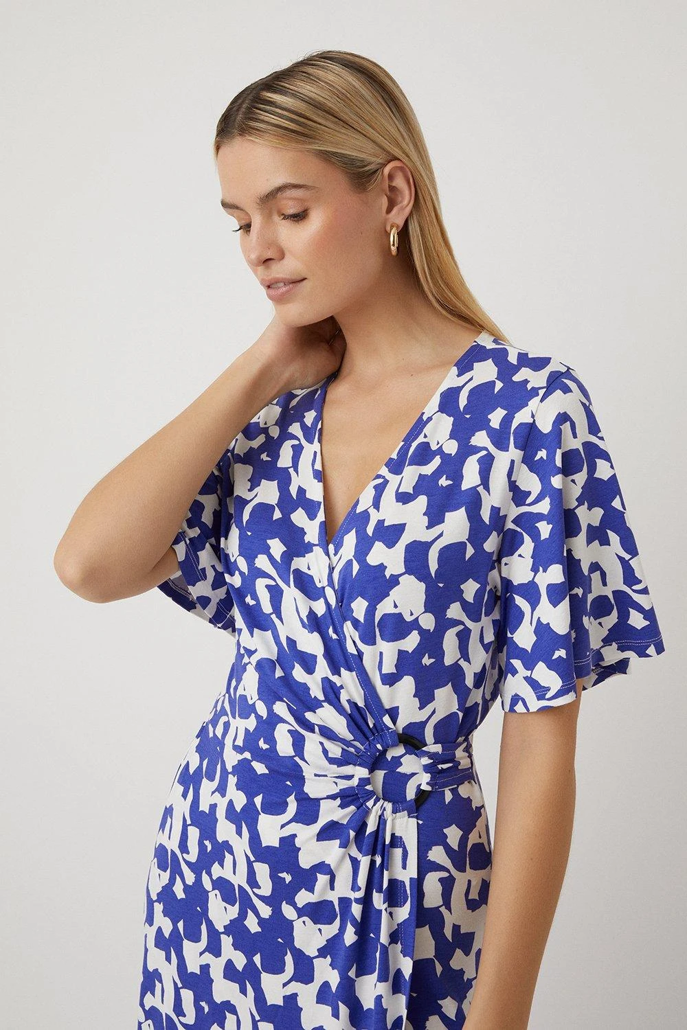 Wallis Blue Abstract Angel Sleeve Jersey Midi Dress - Image 2