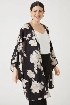 Wallis Curve Oversized Floral Mono Kimono