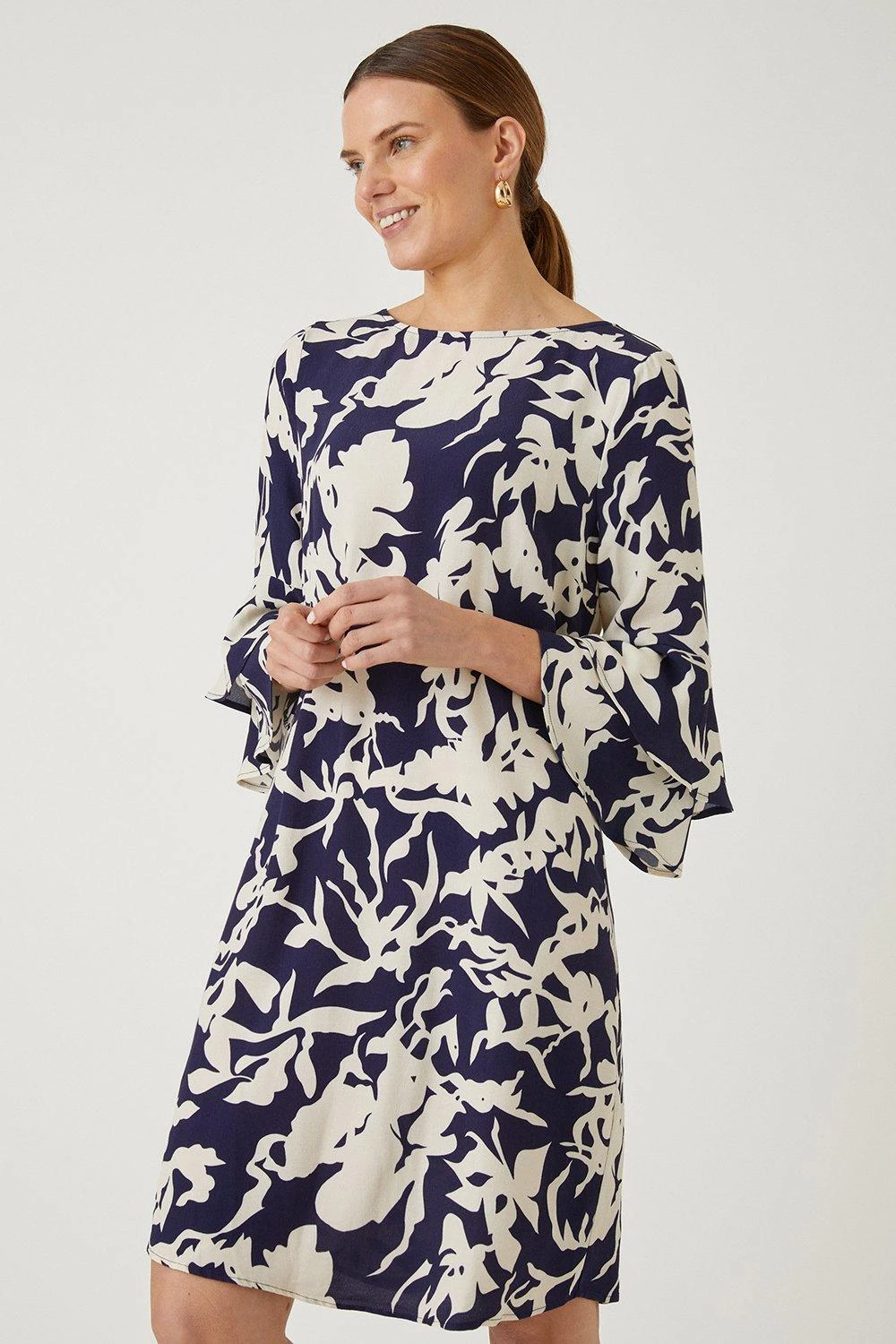 Wallis Mono Shadow Floral Shift Dress