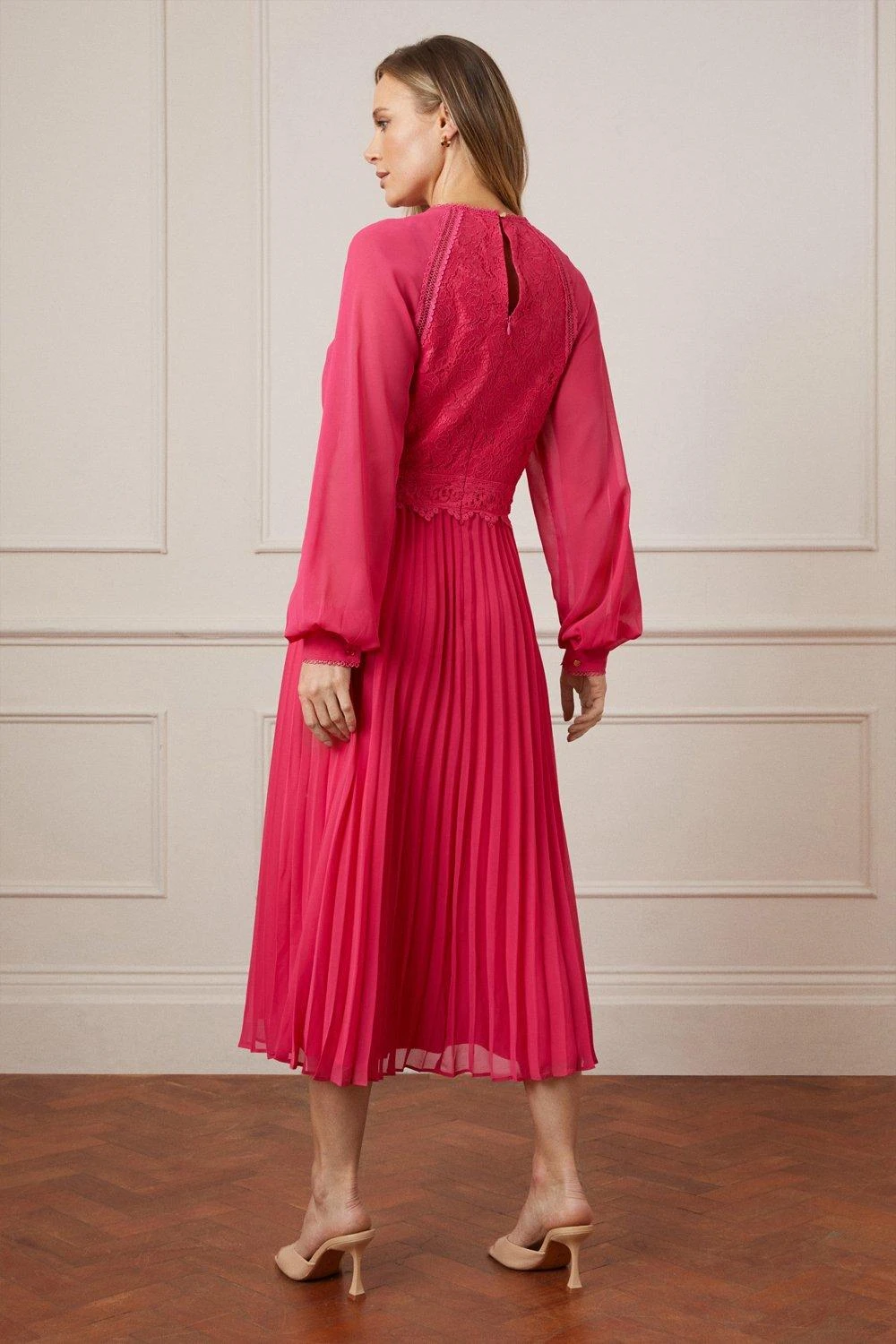 Wallis Tall Lace Insert Pleated Midaxi Dress - Image 3